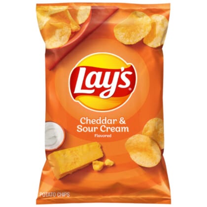 Lay's Cheddar & Sour Cream Potato Chips (184g)